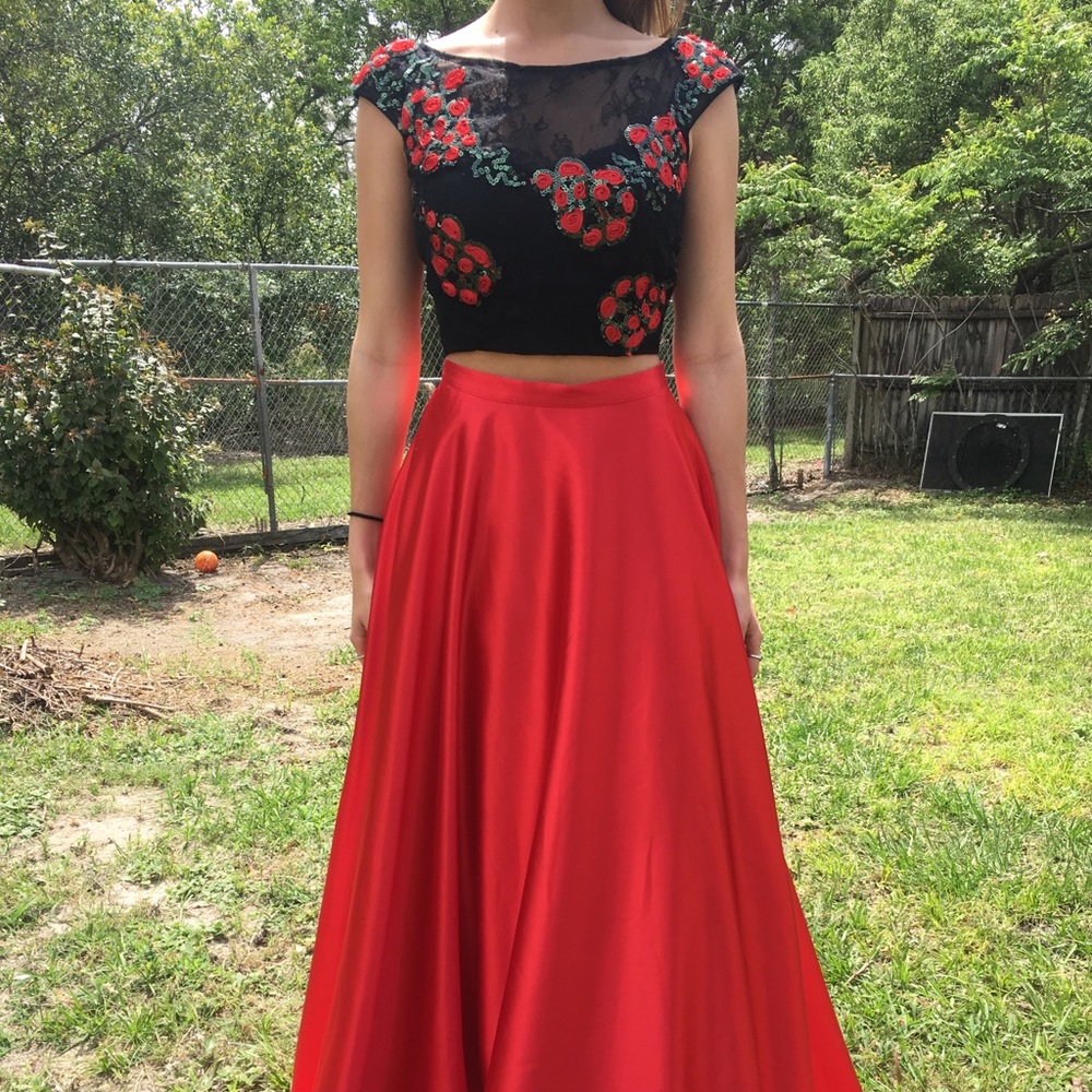 Sherri Hill Prom Dress